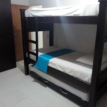 E2 Comodo Y Amplio Apartamento En Laureles Estadio 120 Mts2 Medellin Bagian luar foto