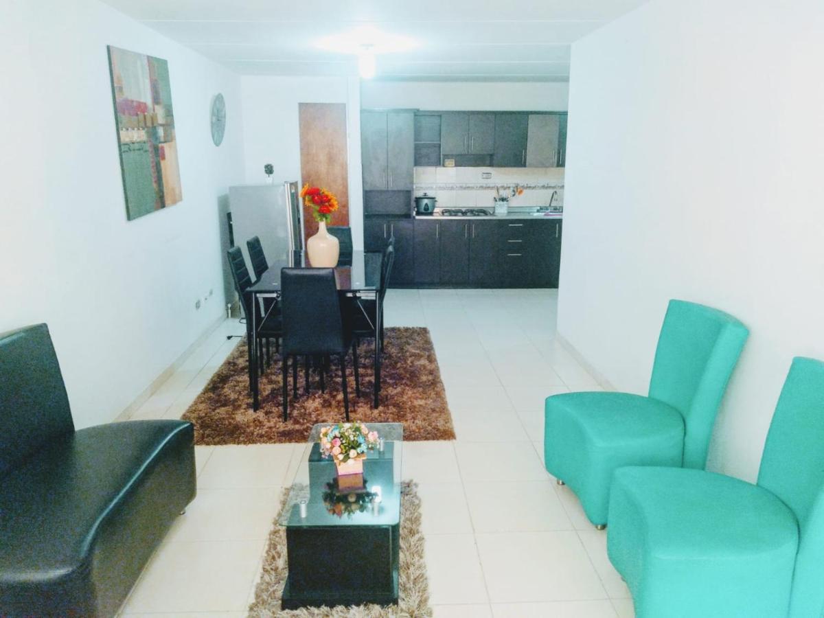 E2 Comodo Y Amplio Apartamento En Laureles Estadio 120 Mts2 Medellin Bagian luar foto