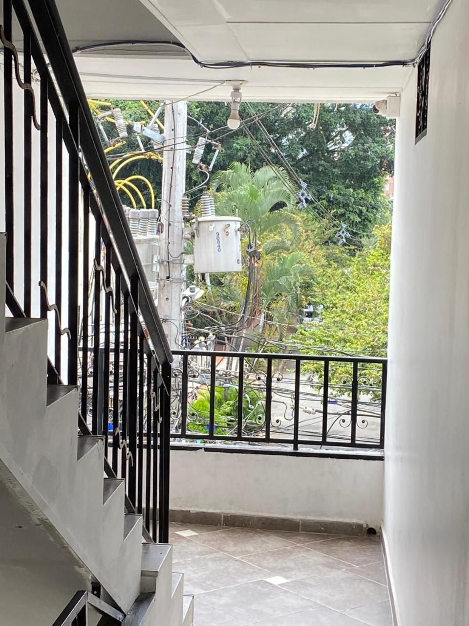E2 Comodo Y Amplio Apartamento En Laureles Estadio 120 Mts2 Medellin Bagian luar foto