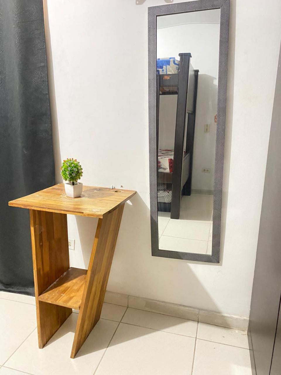 E2 Comodo Y Amplio Apartamento En Laureles Estadio 120 Mts2 Medellin Bagian luar foto
