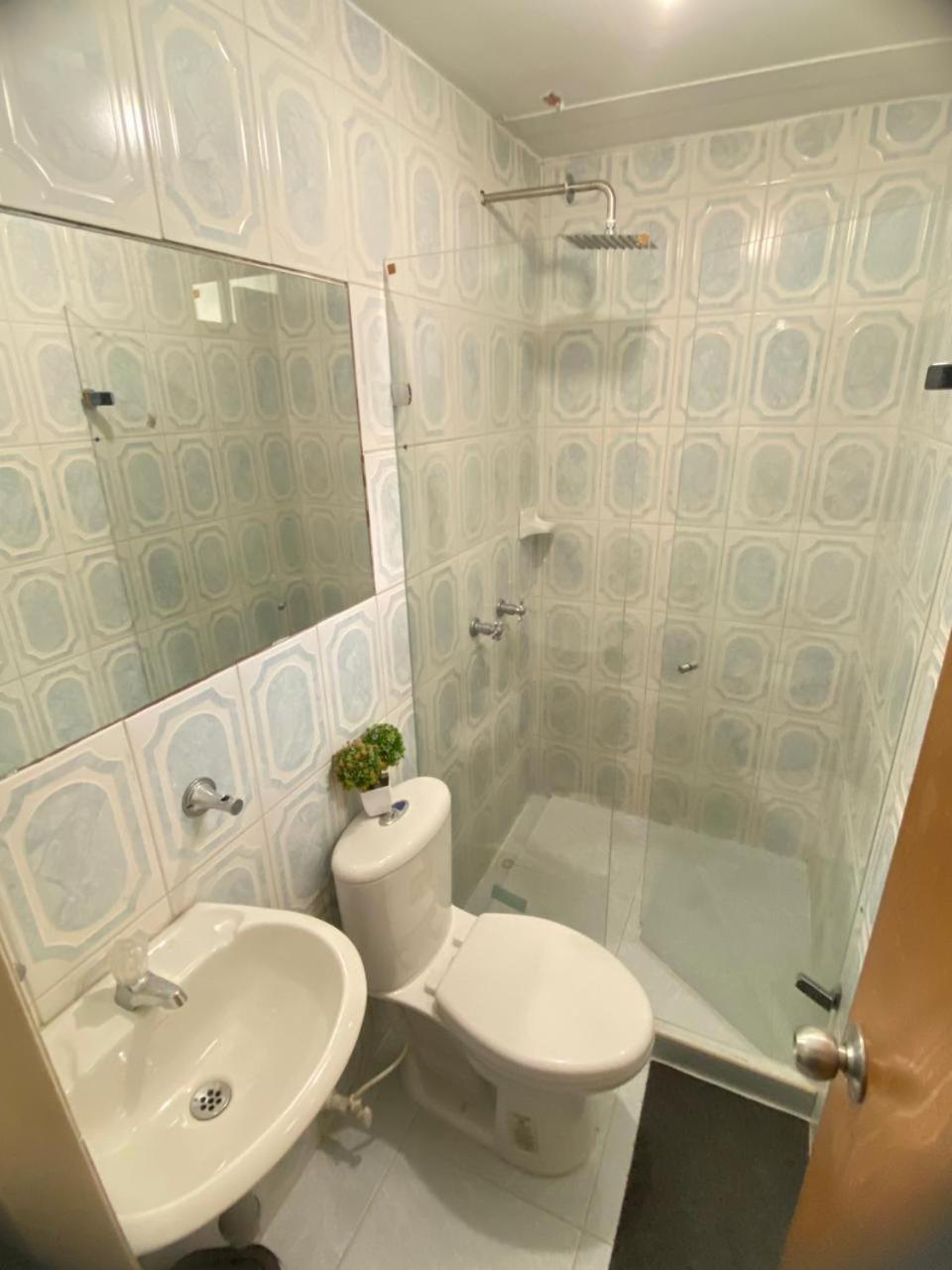 E2 Comodo Y Amplio Apartamento En Laureles Estadio 120 Mts2 Medellin Bagian luar foto